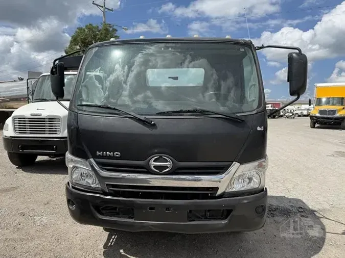 2020 HINO 195