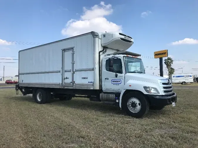 2016 Hino Truck 268b3ae75e438669ce790cacc41d21c8633