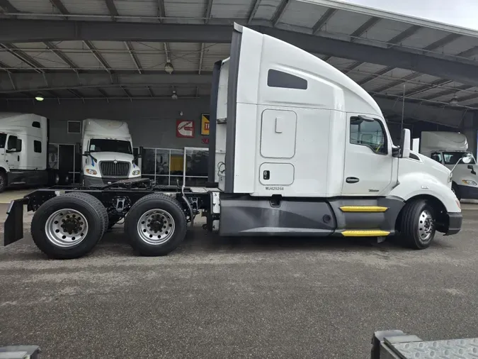 2021 Kenworth T680