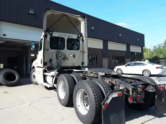 2020 FREIGHTLINER/MERCEDES NEW CASCADIA PX12664b3b5a9063f09bcce86d98ed1f05556e9