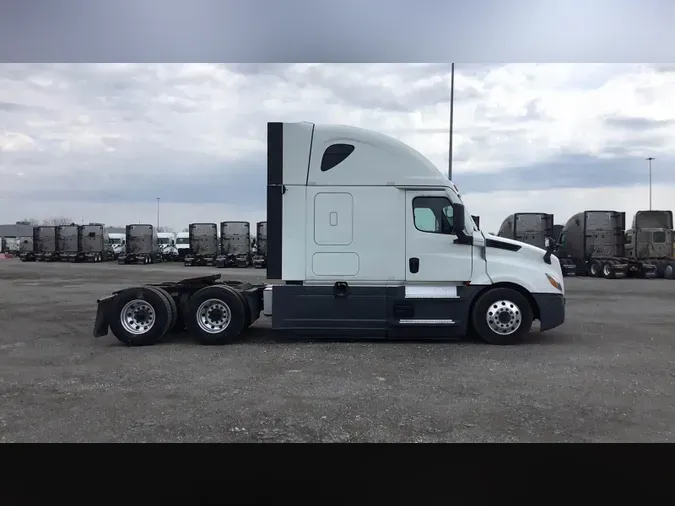 2022 Freightliner Cascadia 126b3b6294002515b10edaf46489dede668