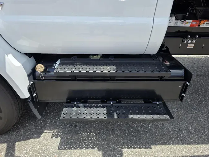 2025 Ford F-650