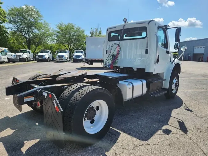 2018 FREIGHTLINER/MERCEDES M2 106