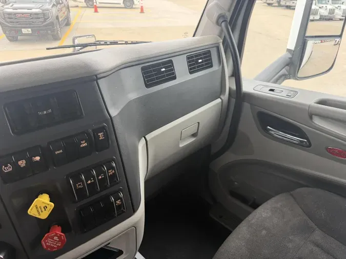 2020 Peterbilt 579b3bbd2c53ca80bdd1a85c568842b447b