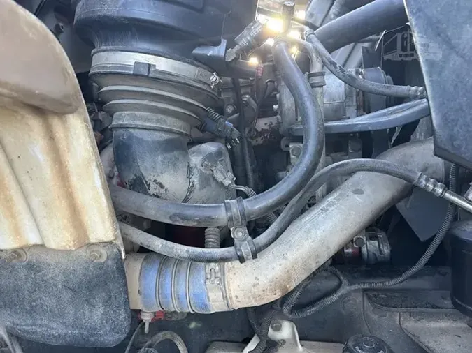 2017 FREIGHTLINER BUSINESS CLASS M2 106