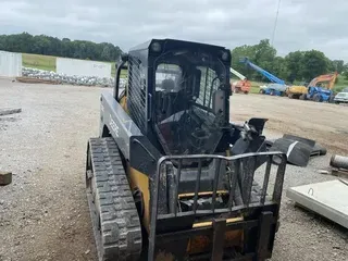 2012 John Deere 323D