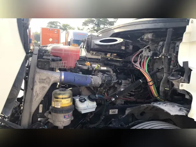 2021 Freightliner Cascadia 126