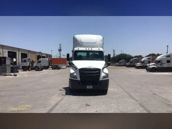 2019 Freightliner Cascadia 126