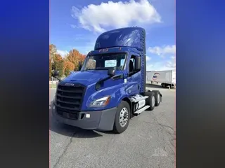 2022 FREIGHTLINER CASCADIA 116