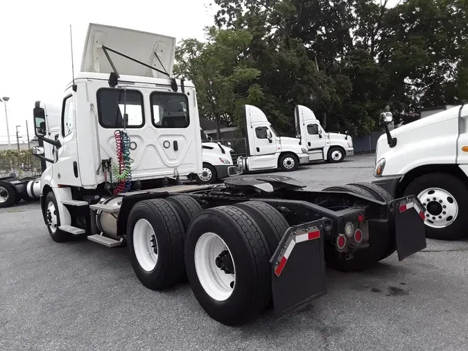 2018 FREIGHTLINER NEW CASCADIA PX12664