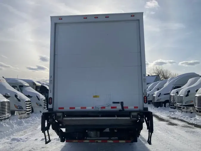 2017 FREIGHTLINER/MERCEDES M2 106