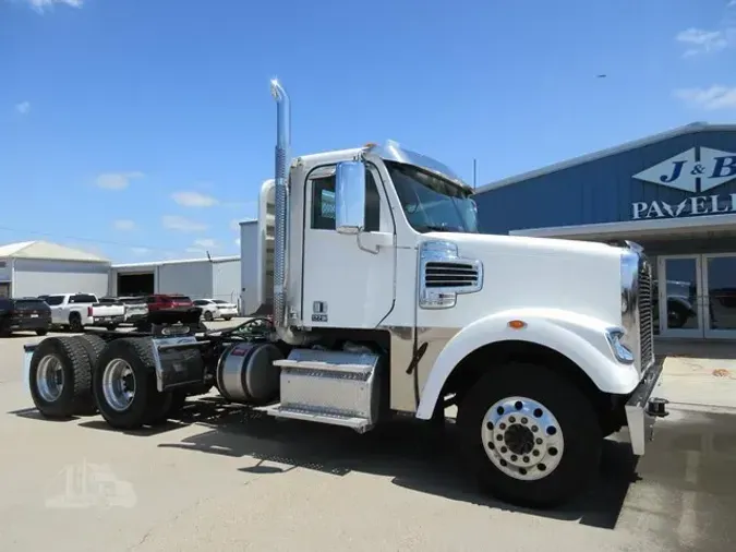 2015 FREIGHTLINER CORONADO 122 SDb3c4e109cc7fab3e1433bd60832a7009