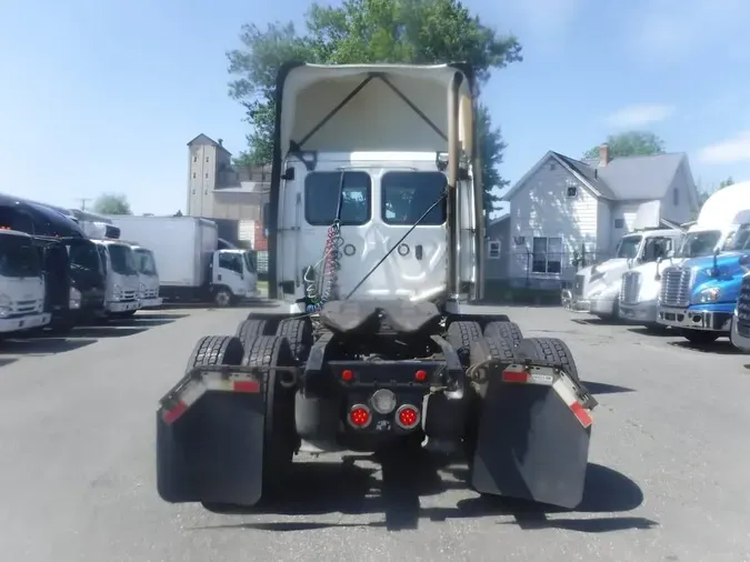 2020 FREIGHTLINER CASCADIA 125