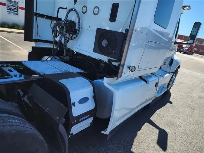 2021 INTERNATIONAL LT625