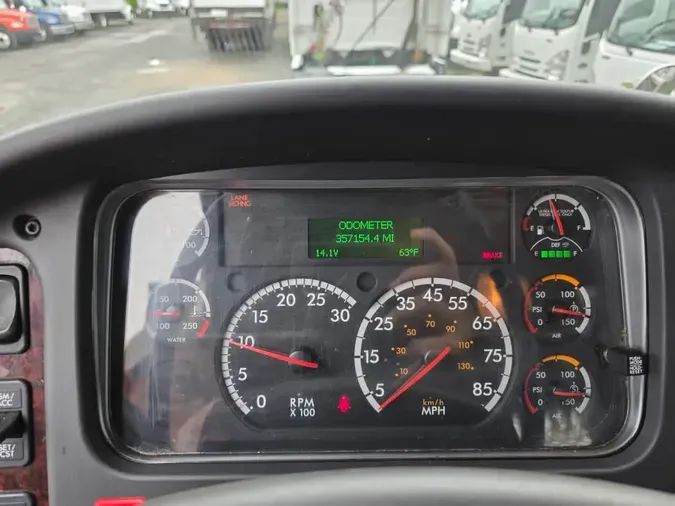 2018 FREIGHTLINER M2 106