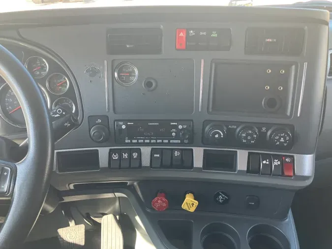 2022 Kenworth T680