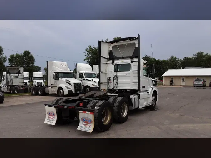 2018 Volvo VNL300