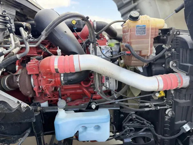 2023 International LT625