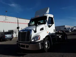 2014 Freightliner CASCADIA 113