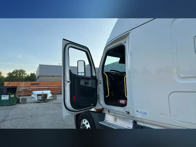 2022 Freightliner Cascadia 126