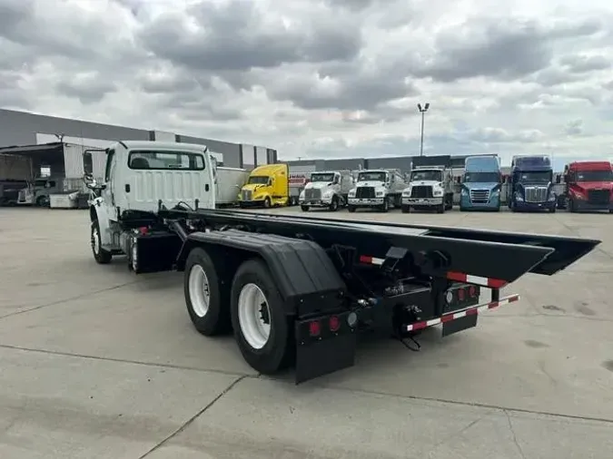 2018 Freightliner Business Class M2 106