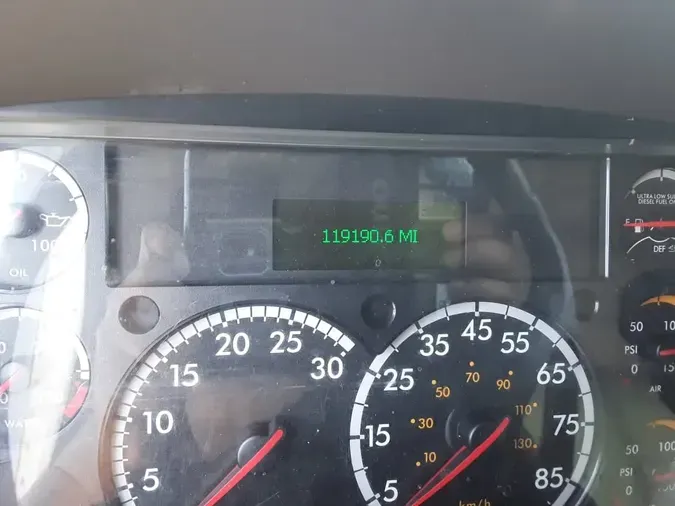 2019 FREIGHTLINER/MERCEDES M2 106