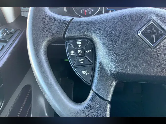 2022 INT LT625 6x4