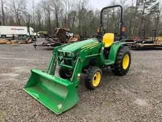 2018 John Deere 3032E