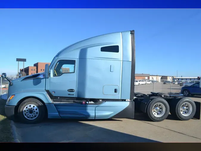 2022 KENWORTH T680