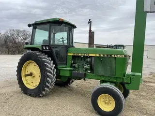 1985 John Deere 4050