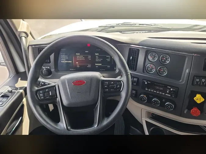 2022 Peterbilt 579