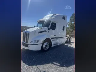 2023 PETERBILT 579