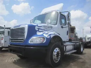 2008 FREIGHTLINER BUSINESS CLASS M2 112