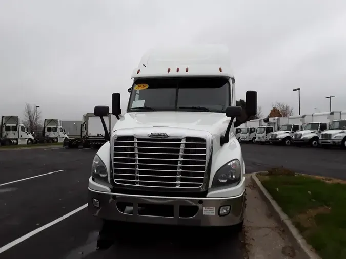 2020 FREIGHTLINER/MERCEDES CASCADIA 125b3e3df7fb35dcf63c95750327dea1aea