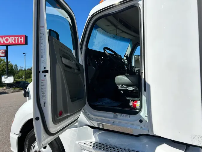 2017 Kenworth T680