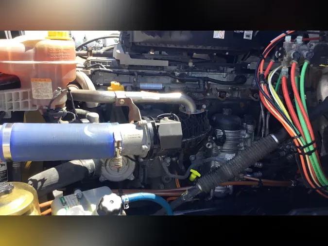 2020 Freightliner Cascadia 126