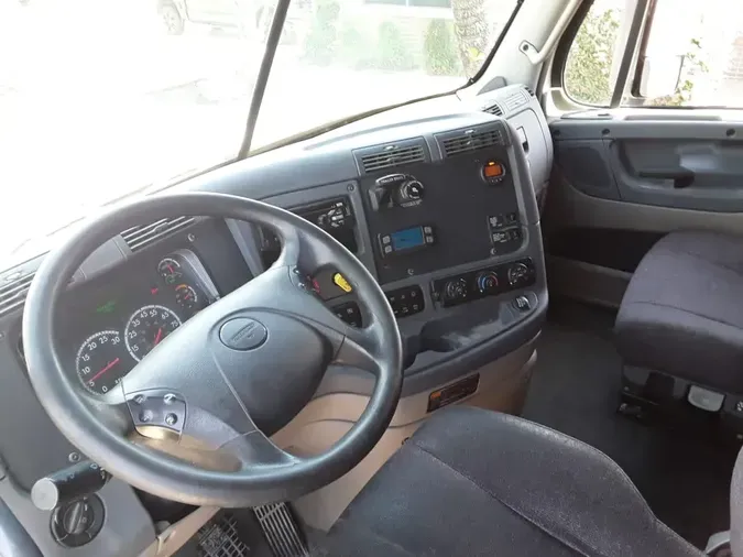 2018 FREIGHTLINER CASCADIA 125