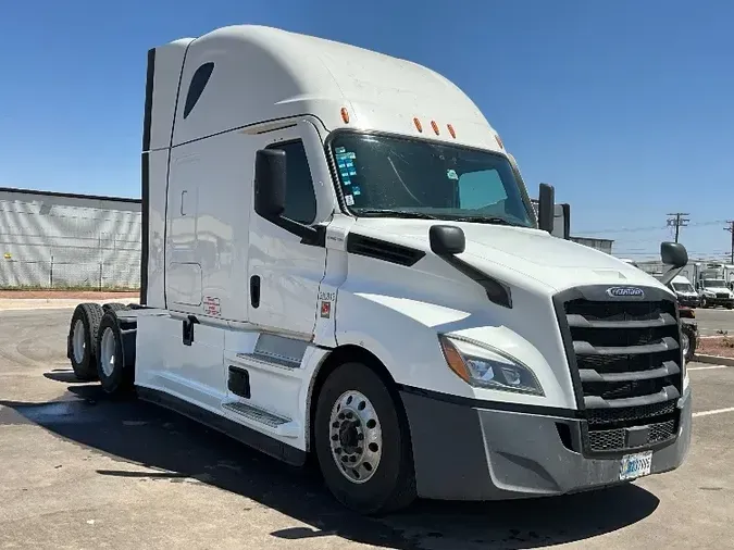 2021 Freightliner T12664STb3e7df7289b286d086751961c6672639