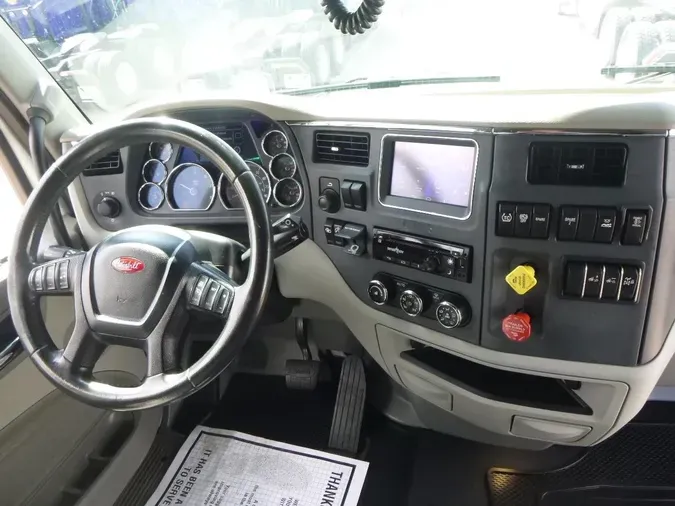 2022 Peterbilt 579