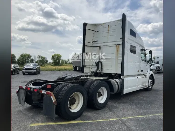 2019 VOLVO VNL64T760