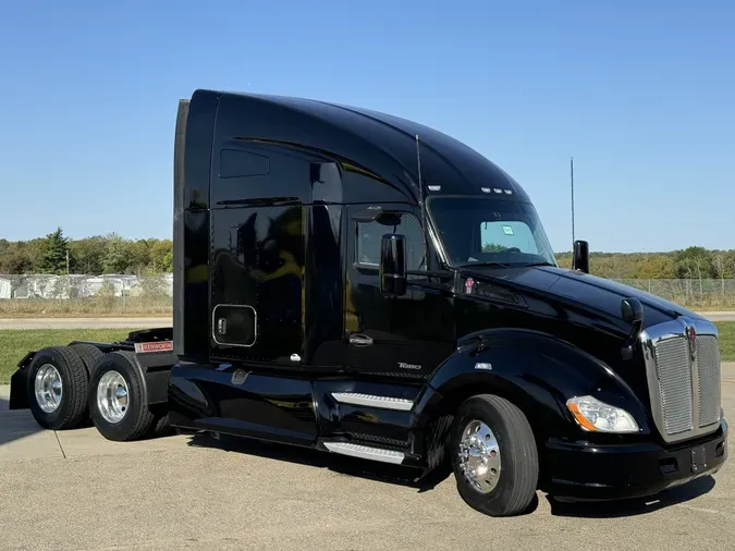 2022 KENWORTH T680