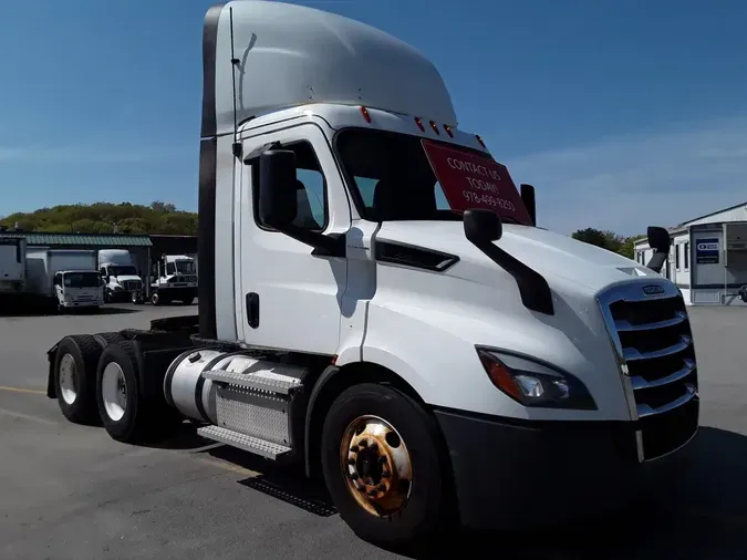 2019 FREIGHTLINER NEW CASCADIA 116