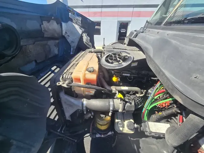 2018 FREIGHTLINER/MERCEDES CASCADIA 113