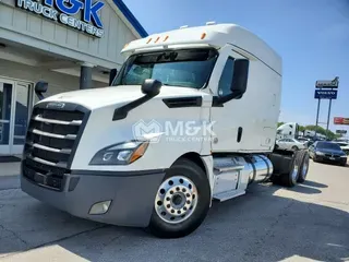 2022 FREIGHTLINER Cascadia 126