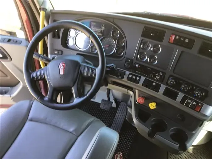 2021 KENWORTH T680