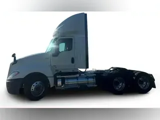 2020 International LT625