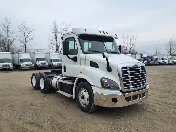 2018 FREIGHTLINER/MERCEDES CASCADIA 113