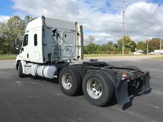 2018 Freightliner X11364ST