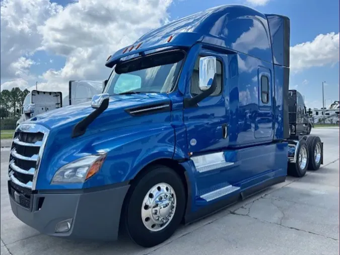2022 Freightliner PT126SLP