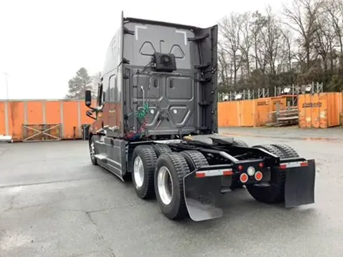 2023 Freightliner Cascadia